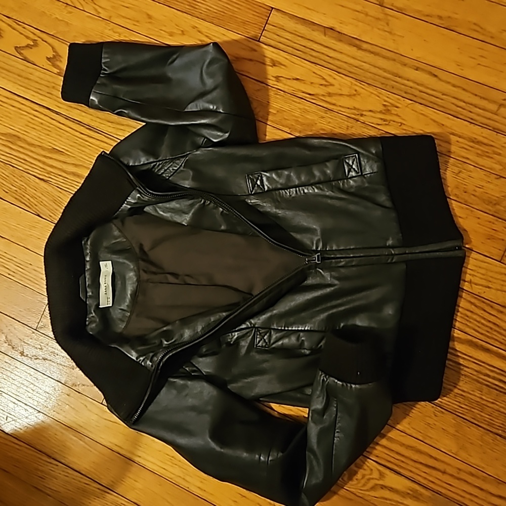 Zara Basic Women's Leather Jacket...Size Small - image 2